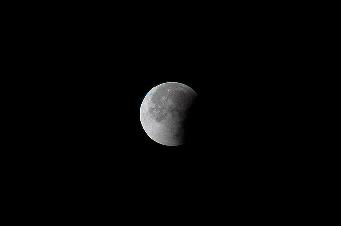 moon-1210-7.jpg