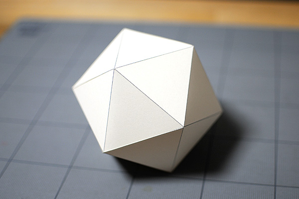 regular_icosahedron02.jpg